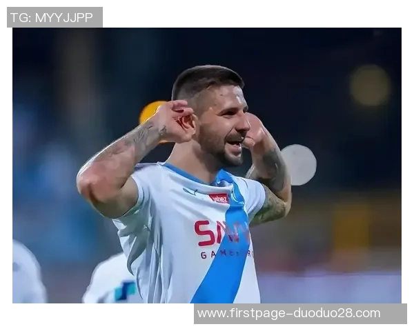 坎塞洛的足球之旅：从天才少年到世界级后卫的成长历程与成就解析